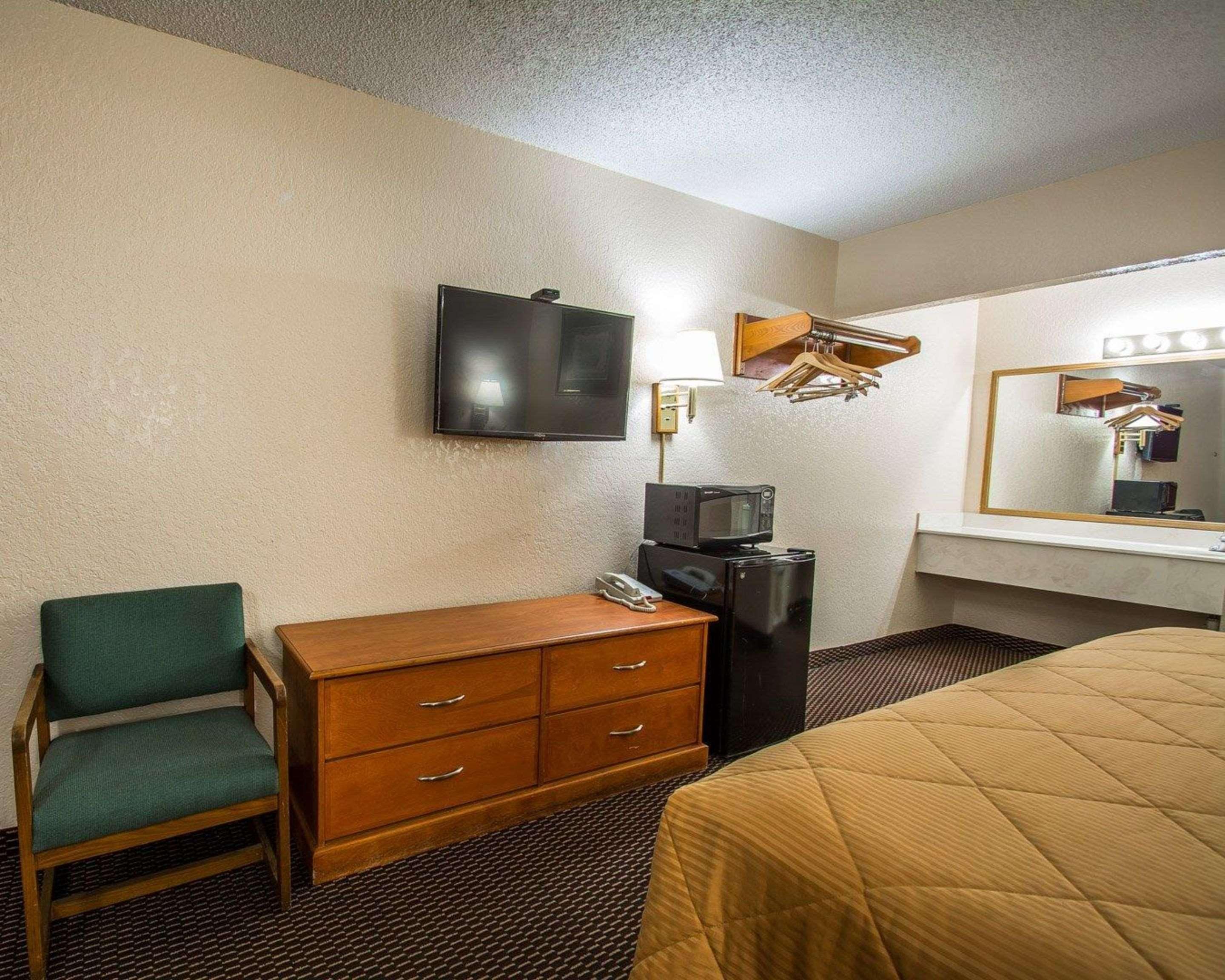 Rodeway Inn Fort Pierce I-95 Exterior foto