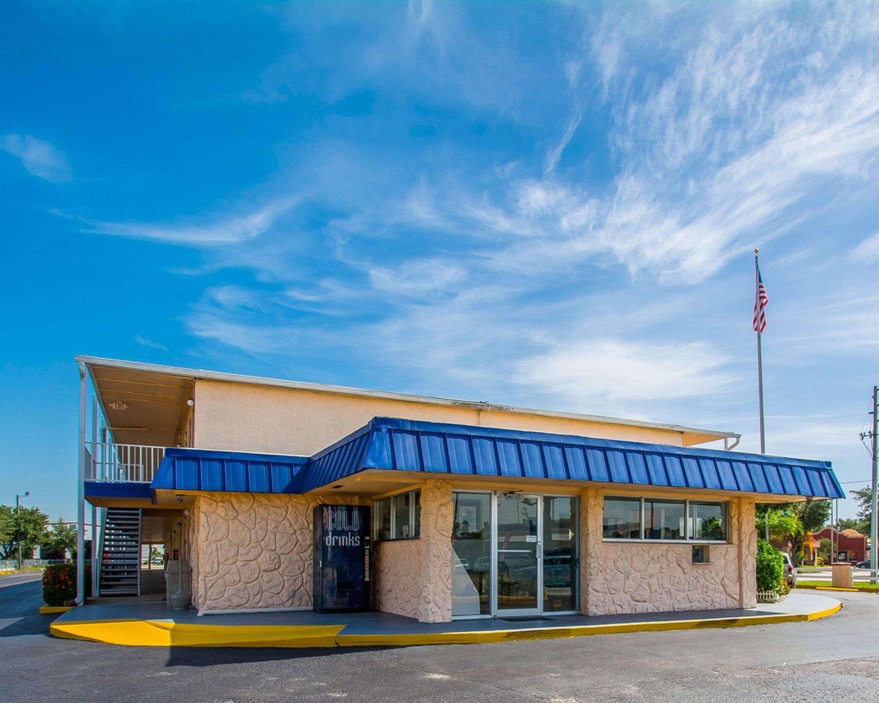 Rodeway Inn Fort Pierce I-95 Exterior foto